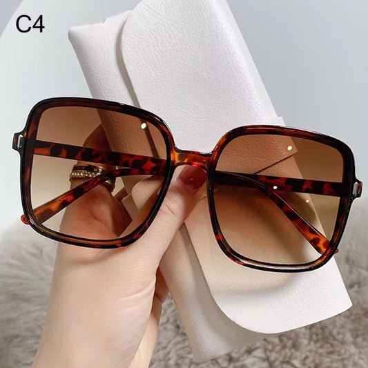 Fashion Square Oversized Sunglasses for Women Vintage Big Frame UV Protection Sun Glasses Shades Ladies Classic UV400 Eyewear